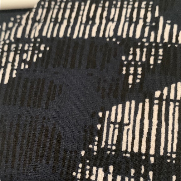 Alfani Navy and White Patterned Blouse - Picture 4 of 5
